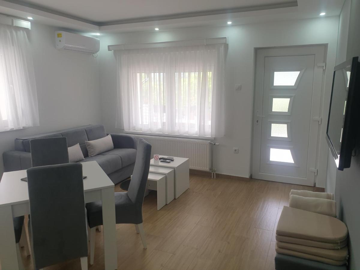 Apartmani Kruna Vrdnik Exterior foto