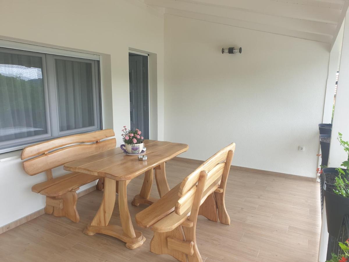 Apartmani Kruna Vrdnik Exterior foto
